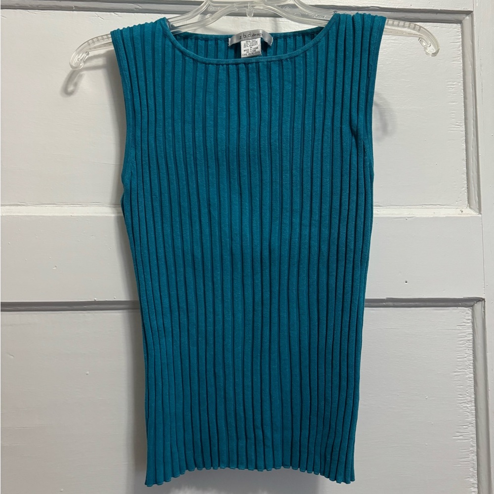 Women’s ZBD Design Sleeveless Sweater Size Medium